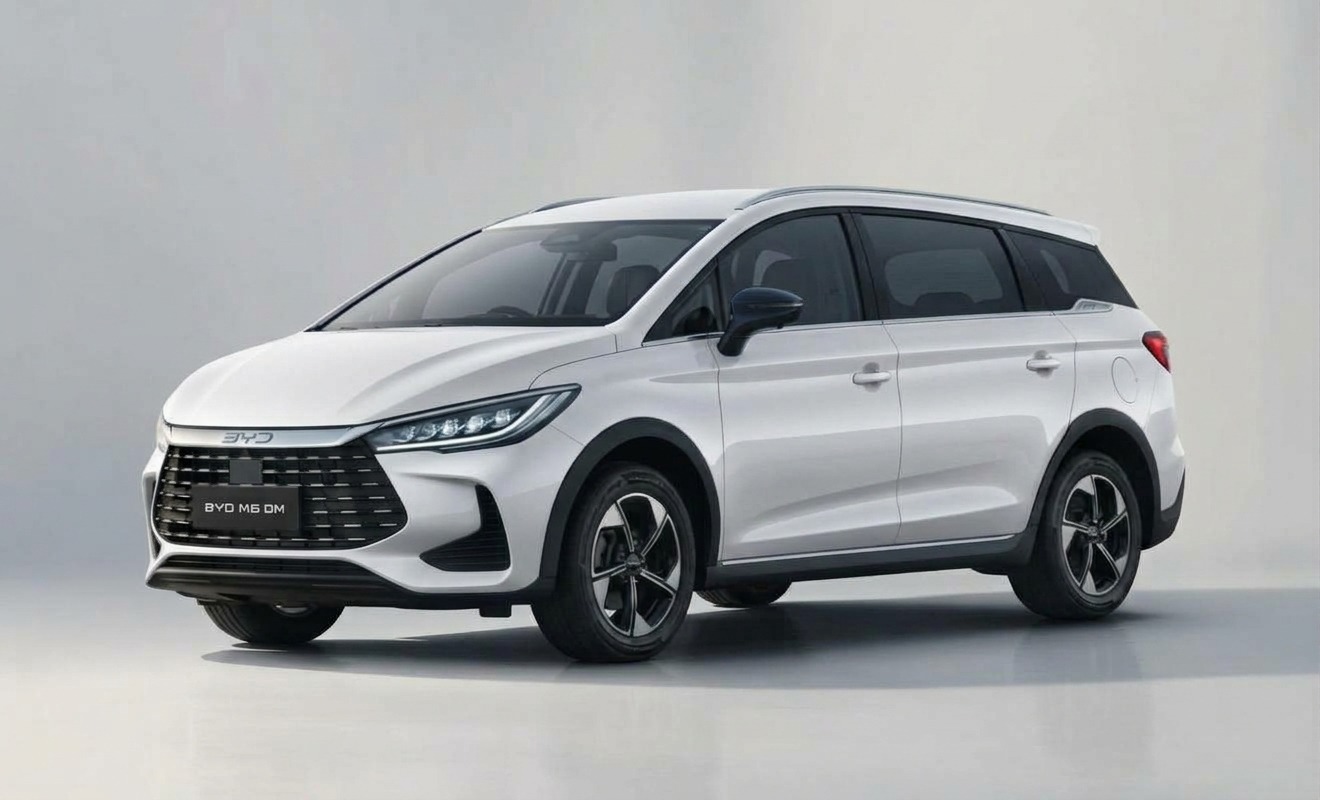 BYD M6 DM Crystal White